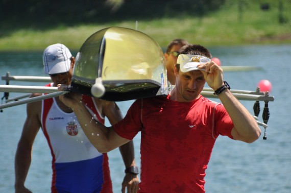 cetverac bez kormilara1